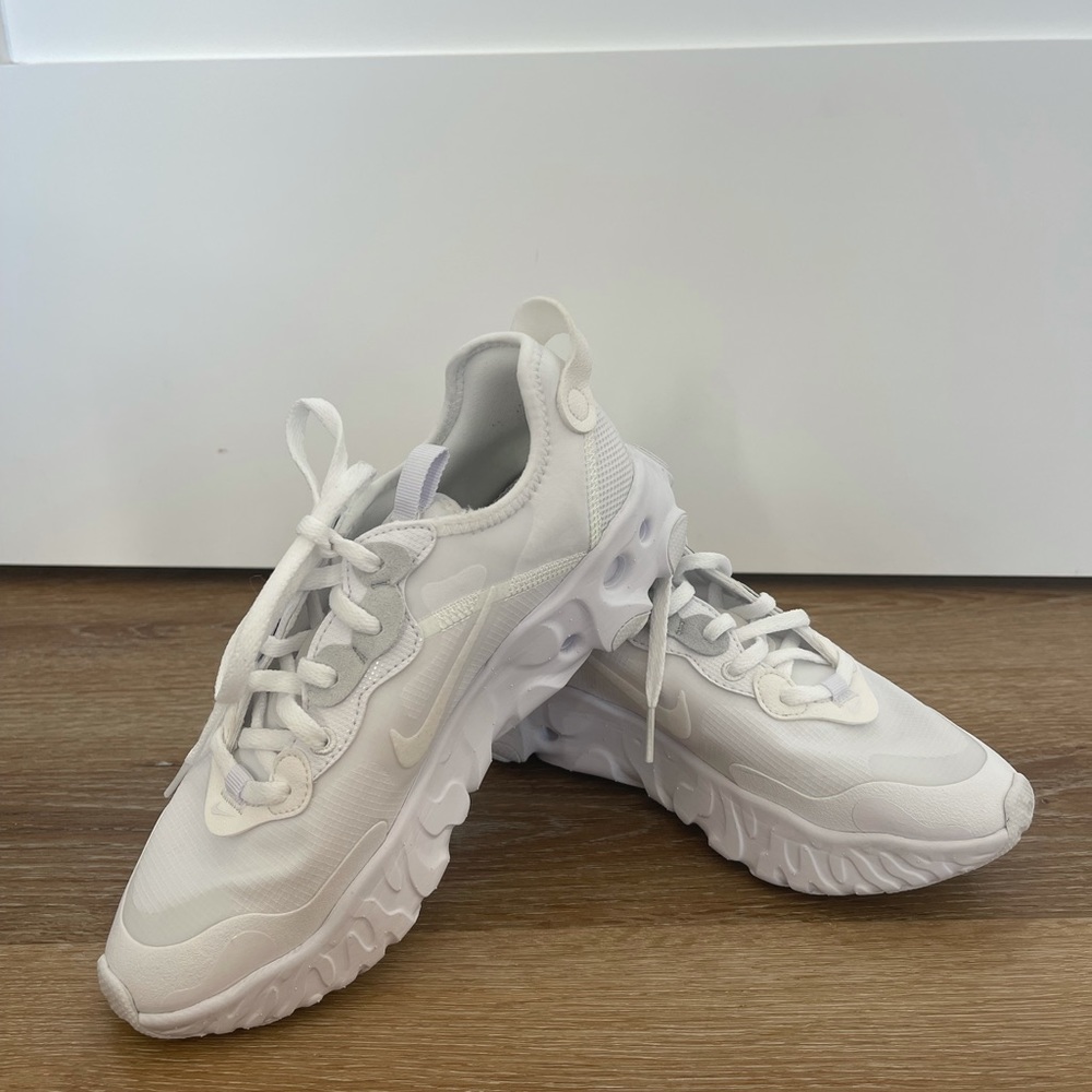 NIKE!